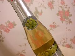 西班牙产气泡白葡萄汁-巴黎贝甜(华堂新辰汇店)