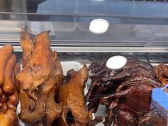 -冷记卤品(鲁磨路店)