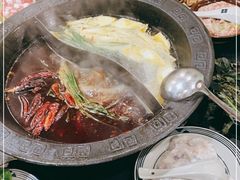 -重庆故事姊妹老火锅(财经学院店)