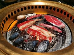 -山川小町·极番烧肉(新地假日广场店)