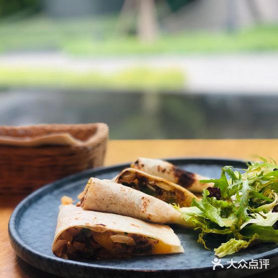 青麦家融合餐厅(江岛智立方店)