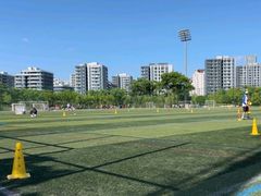 -Riverside河畔少儿足球培训(前滩店)