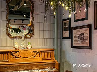#我的冬日氛围感餐厅  圣诞树下的浪漫晚餐
