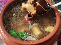 汽锅鸡-小厨子私房菜·云南美食店