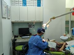 -岳辰齿科(浦东长泰店)