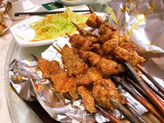 红柳枝烤羊肉串-新粤新疆菜清真餐厅(拱北店)