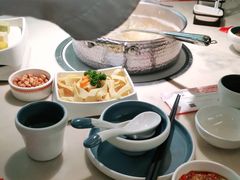 -左庭右院鲜牛肉火锅(浦江欢乐颂店)