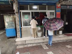 -老鼓楼麻辣烫夹馍