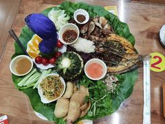 -沐毫傣泐云南菜孔雀宴•手抓饭傣味烧烤(曼听公园店)