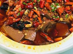 精品海鲜毛血旺-鑫巴蜀小镇 · 水煮鱼专研店(玉桥店)
