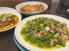 -万重锦·人文川菜馆(骡马市店)
