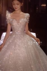 点击看大图 -曼青婚纱礼服馆