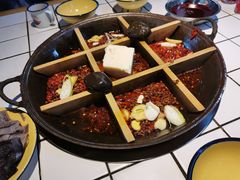 -瓜西西重庆火锅(花溪店)