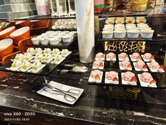 -三英温泉度假酒店-自助餐厅