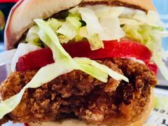 脆片炸鸡汉堡-FATBURGER 特富客汉堡(外交公寓店)