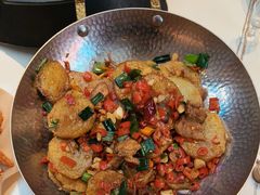 -阿瓦山寨·湘菜现炒·剁椒鱼头王(咸阳总店)