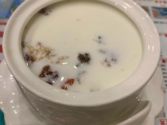 -广信牛奶甜品世家(台东店)