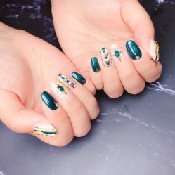 -摩睫+皮肤管理·科学美容中心