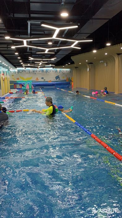 维斯沃儿童水育馆(奥特莱斯店)图片