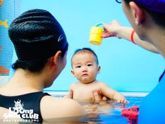 -龙格亲子游泳俱乐部(泊富中心)