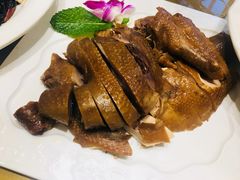 -艳阳天民俗村(公园路店)