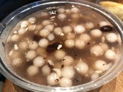 -芳婆糕团店(王府大街店)