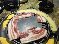 -哈哈碳都·牛肋条无限自助烤肉(台江万达店)