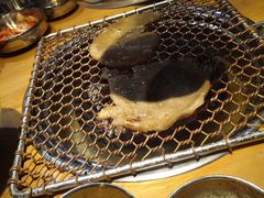 烤猪梅花肉-老炉家木炭烤肉(长江国际店)