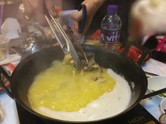 -鲜入围煮花胶鸡海鲜火锅