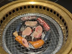 -山川小町·极番烧肉(新地假日广场店)