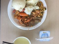 -窦店服务区-停车场