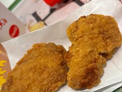 -麦当劳(上海虹桥站30B检票口楼上)