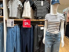 -优衣库(广州番禺万达广场店)