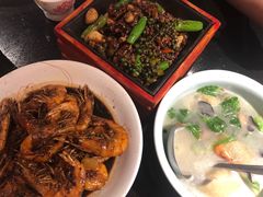 油爆基围虾-老头儿油爆虾·知味杭州(爱琴海购物中心)