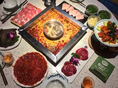 -二荆条·蜀鲜汇城市森林火锅