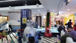 -Land Mark蓝马乐园(华联武夷购物中心店)