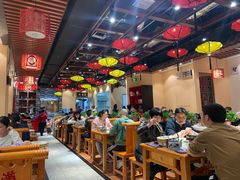 大堂-满园春饼(宜昌万达店)