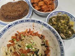 -鲁达面馆本帮风味(共康东路店)