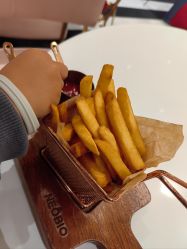 -奈尔宝·儿童乐园·亲子餐厅(长沙运达汇店)