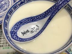 -黄氏正轩牛奶甜品专家(茶山店)