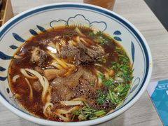 金牌半筋半肉面-康师傅私房牛肉面(北京南站店)