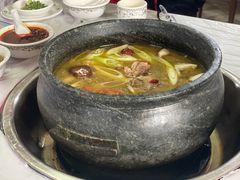 -鲁朗纳麦石锅鸡庄园