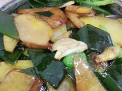 砂锅海带根土豆片-梁师傅砂锅(哈达西街店)