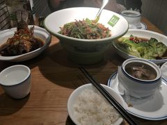 -费大厨辣椒炒肉(万家丽一店)