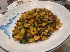 酸辣螺蛳肉-椿记烧鹅(建干路店)