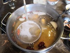 高钙牛骨汤-福牛阁潮汕牛肉火锅