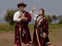 -爱我旅拍婚纱摄影(大理店)