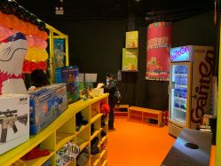休息区-蹦蹦跳跳(新奥购物中心店)