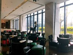 -上海虹桥西郊假日酒店