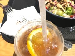 -Who乎coffee&bar